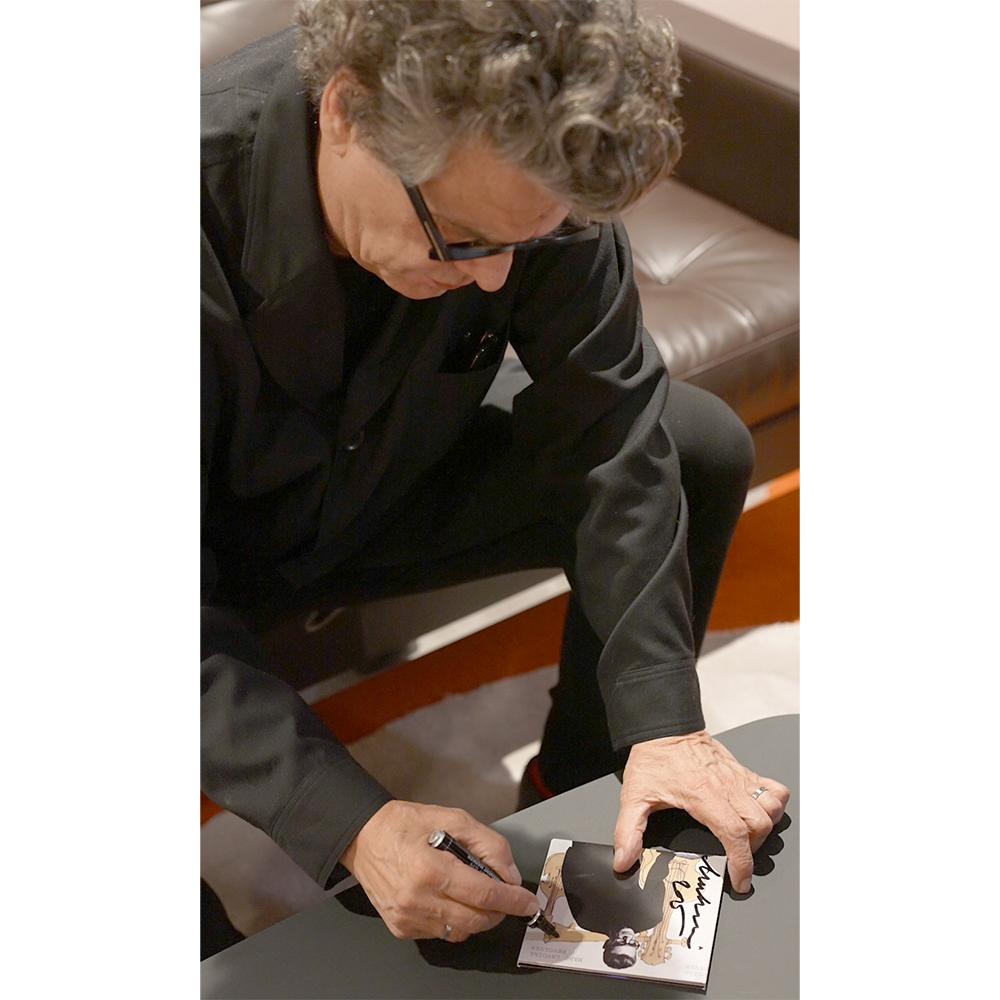 PACK REVOLVER CD+DVD DÉDICACÉ + LITHOGRAPHIE VERSION ALTERNATIVE 2 (ÉDITION LIMITÉE & COLLECTOR)